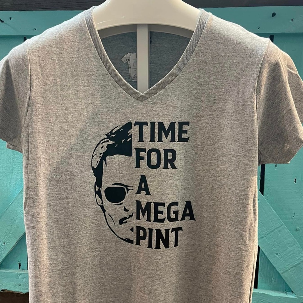 Mega Pint Women’s Vneck